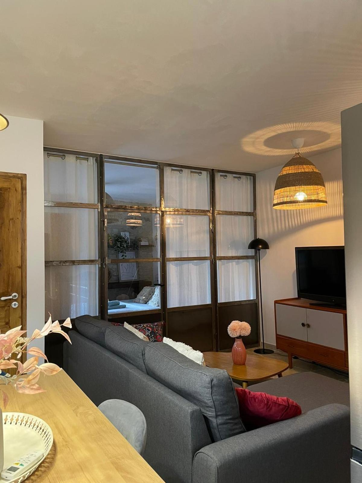Apartment Riverside Flat Between Isle Sur La Sorgue & Gordes